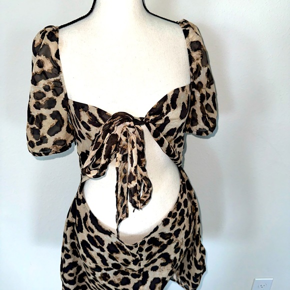 Cheetah Romper - Picture 1 of 3